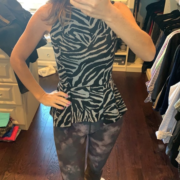 Necessary objects peplum tank top - Picture 5 of 5